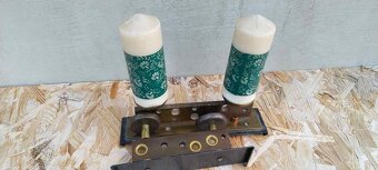 2 kovové svícny - 4