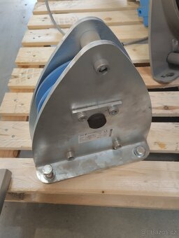 Zvedací kladky, navijáky - 4