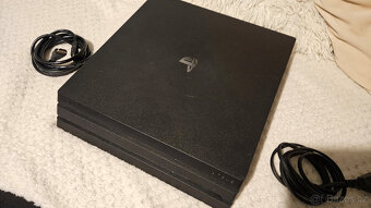 Sony Playstation 4 Pro 1TB + joypad - 4