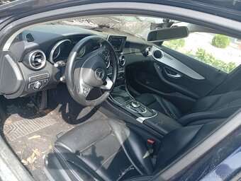 Prodám náhradní díly na mercedes céčko w205 - 4