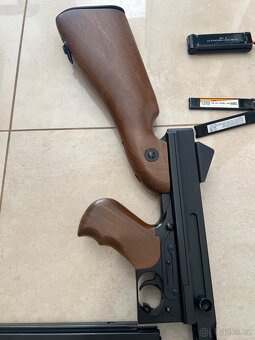 Airsoftové zbraně M1A1 a Thompson M1928A1 - 4