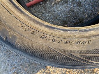 Pneu 185/60 R15 - 4