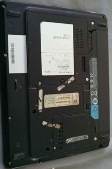 Notebook Fujitsu na náhradní díly - 4