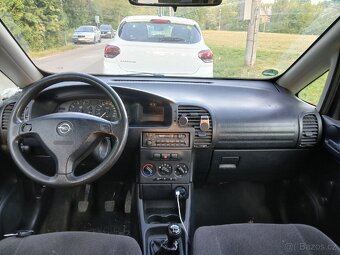 Opel zafira 1.6,74kw,7 mistne,tažne - 4
