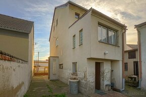 Prodej ½ spoluvlastnického podílu domu, Náves 84, Soběchleby - 4