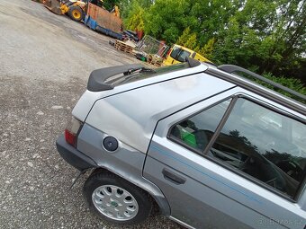 Škoda favorit - 4