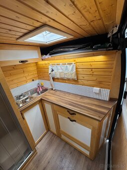 Obytná dodávka Renault Master - 4