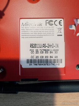 MikroTik RB2011UiAS-2HnD-IN - 4