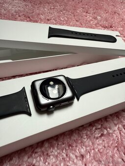 Apple Watch 3 42mm - 4