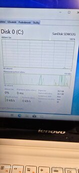 Menší notebook Lenovo - 4