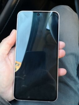 Samsung galaxy s24 FE - 4