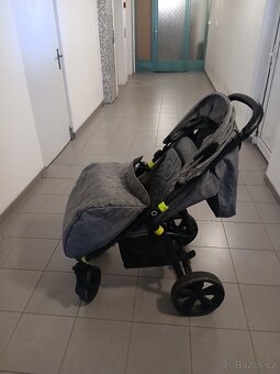 Sportovní kočárek - 4
