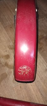 Babetta 210 - plechy, barva vínová - 4