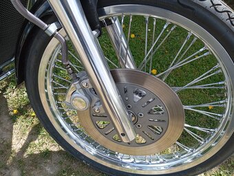 Suzuki VS 800 Intruder - 4