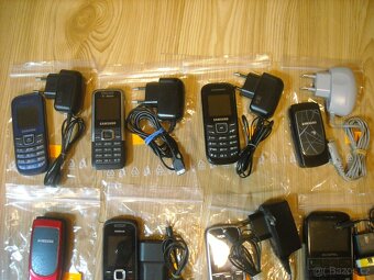 Konvolut mobilních telefonů - 4