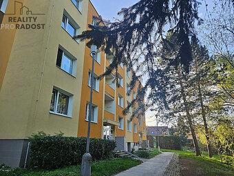 Pronájem nově rekonstruovaného bytu 2+kk Brno Bystrc, ul. Vo - 4