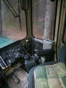 LKT 81 hydrostat, osové nápravy,hydraulická ruka - 4