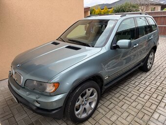 BMW X5 4.4i - 4