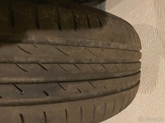 215/60R16 - 4