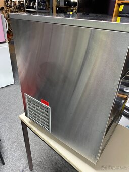 VÝROBNÍK LEDU Saro EB 26 -26 kg ledu/ 24 hod. Rok 2018 - 4