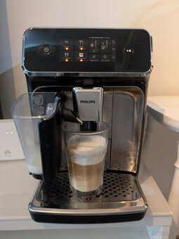 Kávovar Philips 2300 EP2336/40 - 4