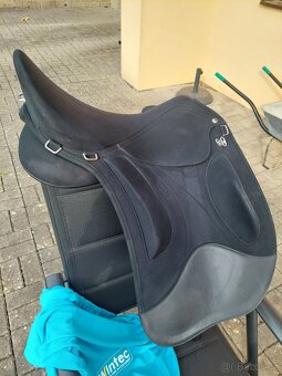 Prodám sedlo Wintec pro Endurance HART 17,5 černé - 4