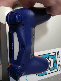 2x novy ovladac na PS4 oranzovy - 4
