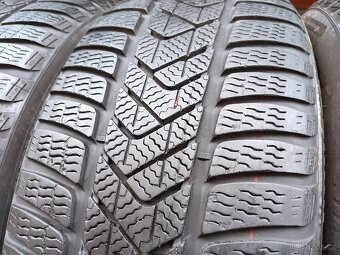 Zimní pneu 225/55/17/Pirelli - 4