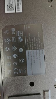 Dokovací stanice včetně napájecího zdroje - 4