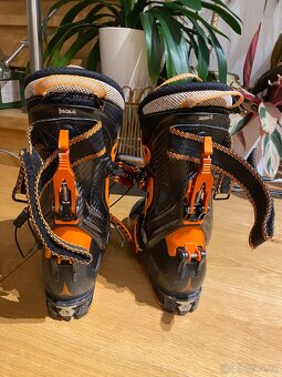 Atomic Backland Carbon skialp boty 26,5 - 4