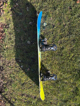 Snowboard s vázáním Gravity - 4