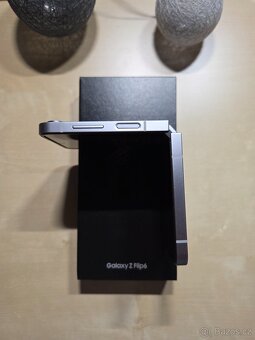 Prodám Galaxy Z Flip 6, 12GB/512GB Silver Shadow - 4