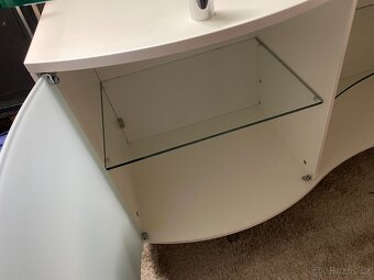 LUXUSNÍ KOMODA BÍLÝ LESK /SKLO 183x53x94 cm - 4