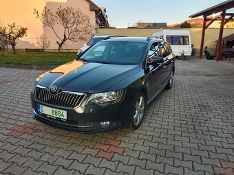 Superb 2.0 Tdi 103 kW DSG combi Elegance - 4