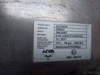 Palivová nádrž volvo - 4