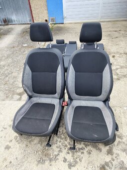 Sedačky Škoda Fabia 3 - 4