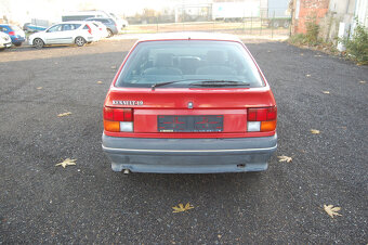 Renault 19 - 4