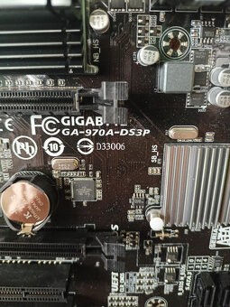 GIGABYTE GA-970A-DS3P - AMD 970, socket AM3+, orig. balení - 4