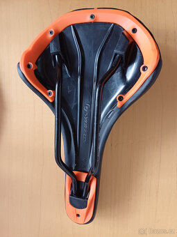 Sedlo SYNCROS FL2,5 - 4