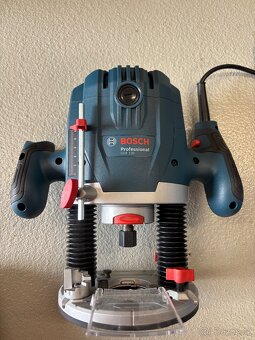 Bosch GOF 130 - 4