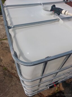 IBC kontejner 1000 litru na pitnou vodu, víno.... - 4