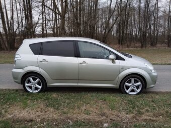 Toyota Corolla Verso 1.8i - 4