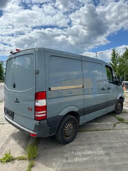 Mercedes-Benz Sprinter 310 CDI – 70 kW – Rok 2013 – Zadní ná - 4
