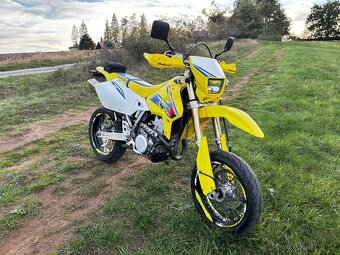 Suzuki DRZ 400 SM - 4
