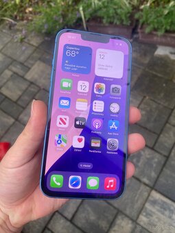 iPhone 13 128Gb v hezkém stavu - 4