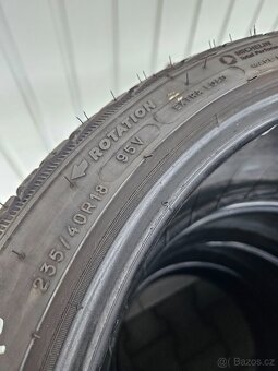 Zimní Michelin 235/40/18 - top - 4