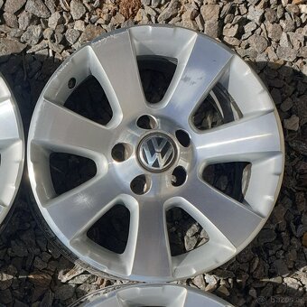 Zimní pneumatiky 7mm Pirelli 205/50 R17 A026 - 4