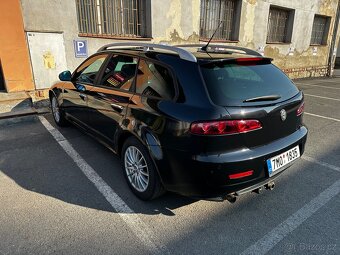 Alfa Romeo 159 1.9 85 kW - 4