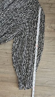 Vzorované šaty/tunika s výstřihem do V - H&M 40 - 4