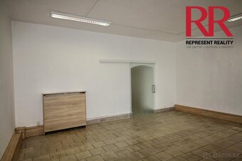 Pronájem obchodního prostoru Dobřany - 4